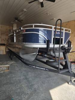 2024 Sun Tracker, dovoz USA — foto 2 z 7