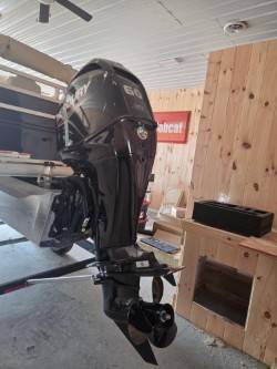 2024 Sun Tracker, dovoz USA — foto 4 z 7