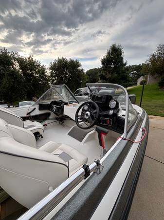 2021 Nitro, dovoz USA — foto 10 z 10