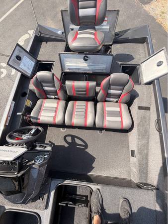 2019 Ranger, dovoz USA — foto 8 z 12