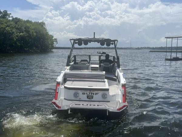 2022 Cobalt, dovoz USA — foto 5 z 12