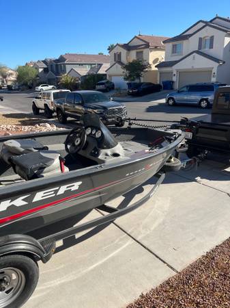 2018 Tracker, dovoz USA — foto 5 z 9