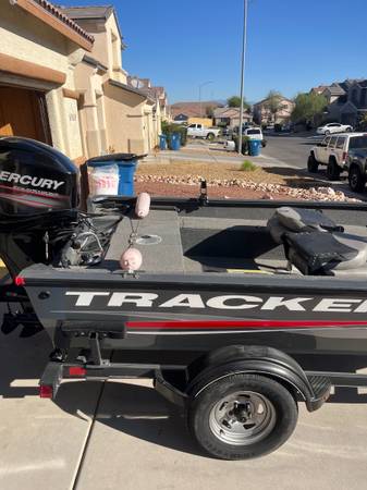 2018 Tracker, dovoz USA — foto 6 z 9