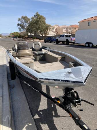 Tracker, dovoz USA — foto 4 z 4