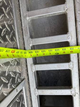 Crestliner, dovoz USA — foto 11 z 12