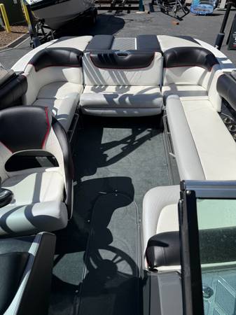 2015 MasterCraft, dovoz USA — foto 6 z 12