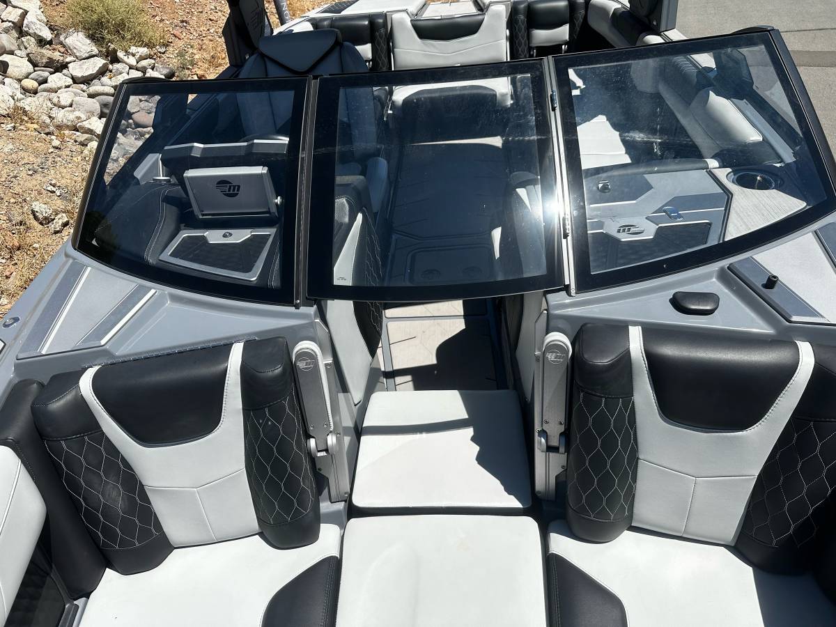 2020 Malibu, dovoz USA — foto 3 z 9
