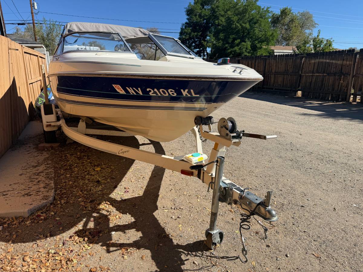2000 Bayliner, dovoz USA — foto 2 z 11