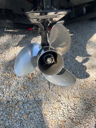2019 Tracker, dovoz USA — foto 10 z 10