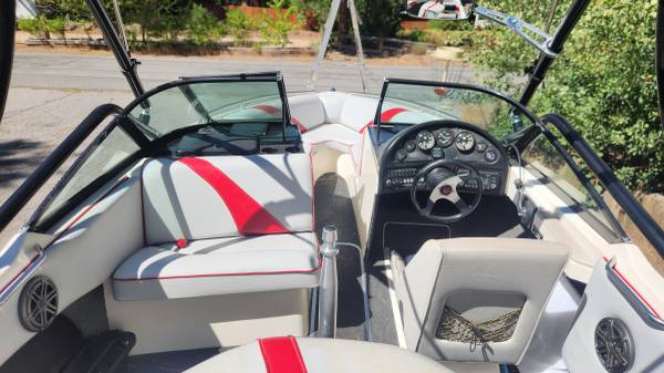 1995 Malibu, dovoz USA — foto 2 z 9