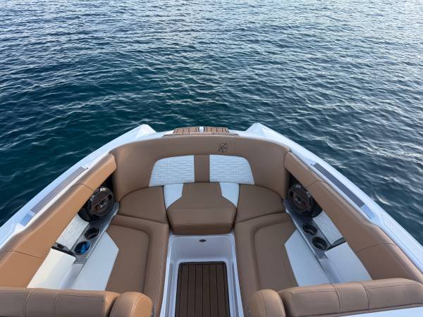 2021 MasterCraft, dovoz USA — foto 7 z 10