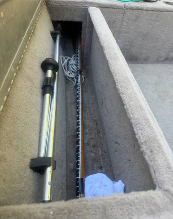 2005 Tracker, dovoz USA — foto 6 z 10