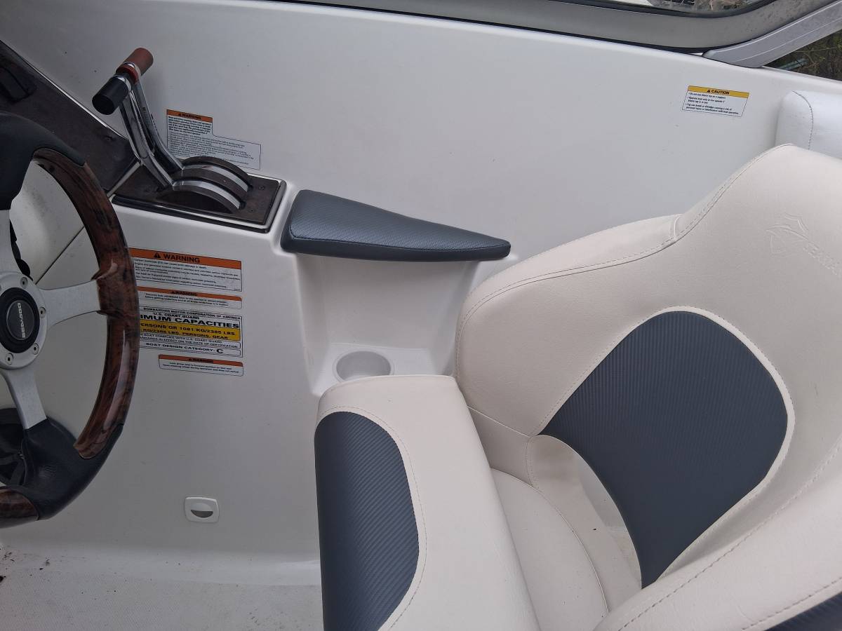 2007 Sea-Doo, dovoz USA — foto 8 z 12