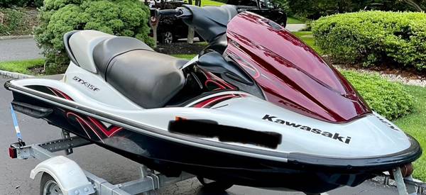 2011 Yamaha, dovoz USA — foto 2 z 3