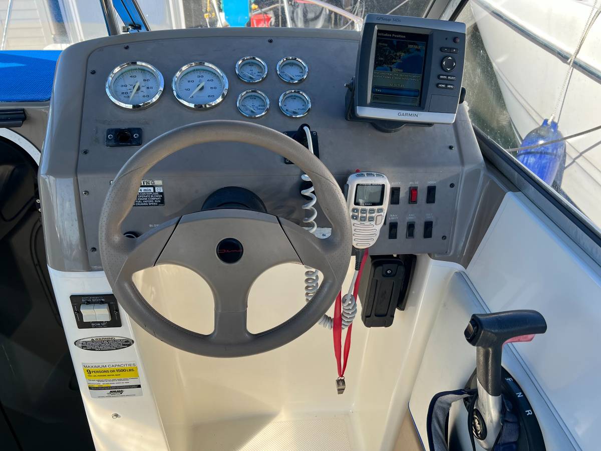 Bayliner, dovoz USA — foto 9 z 12