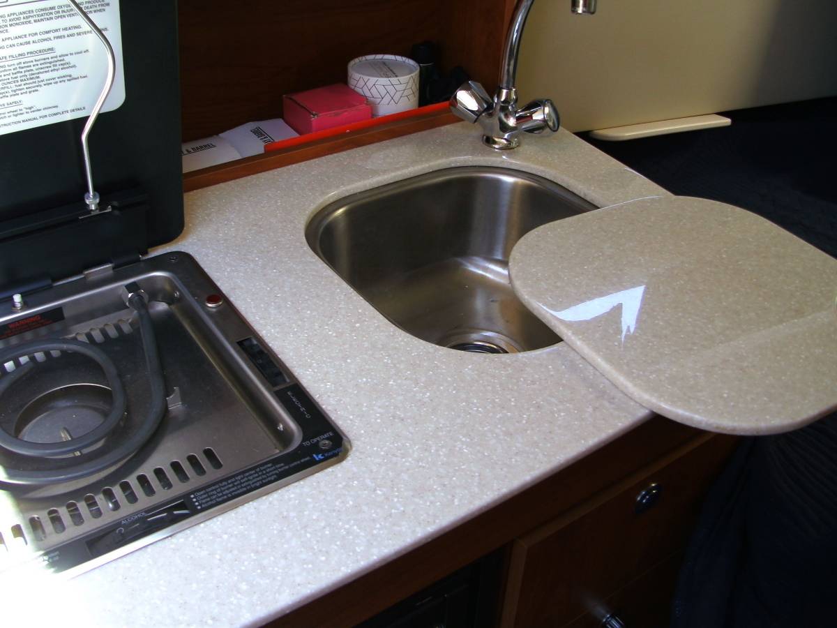 2010 Bayliner, dovoz USA — foto 6 z 12