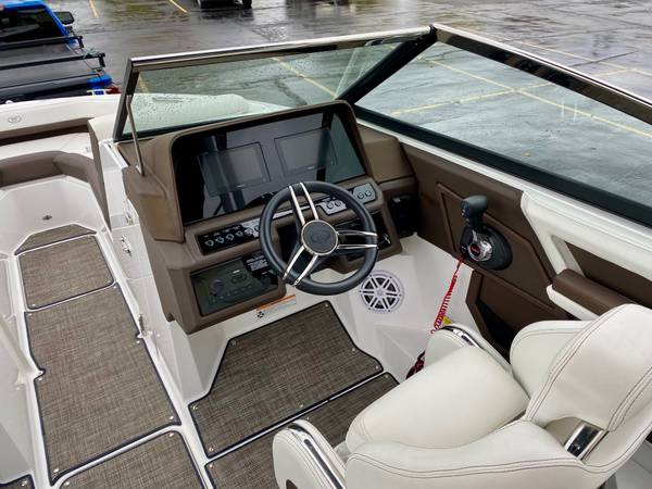 2022 Cobalt, dovoz USA — foto 8 z 12