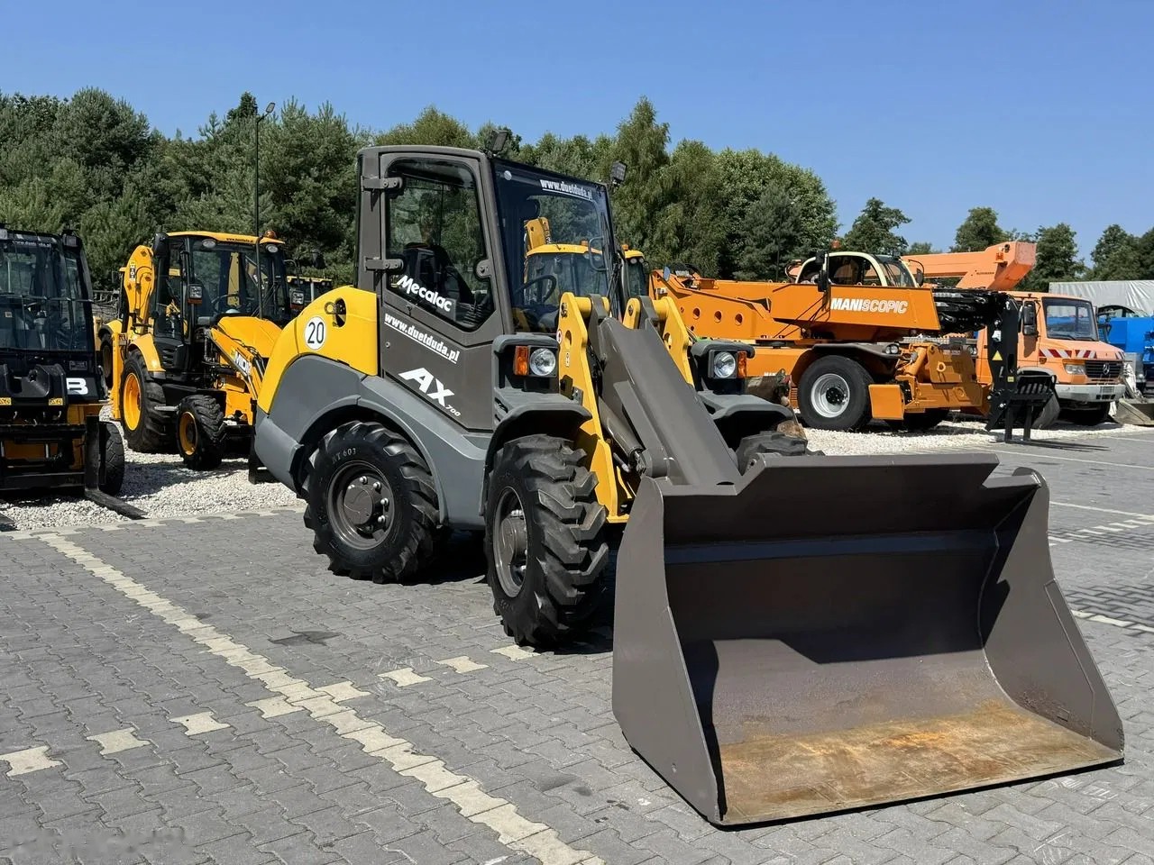 2015 Mecalac AX, 9 999 mth, dovoz Skladom v EÚ — foto 5 z 24