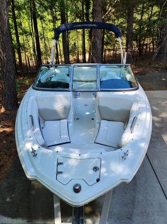 2009 Chaparral, dovoz USA — foto 3 z 11