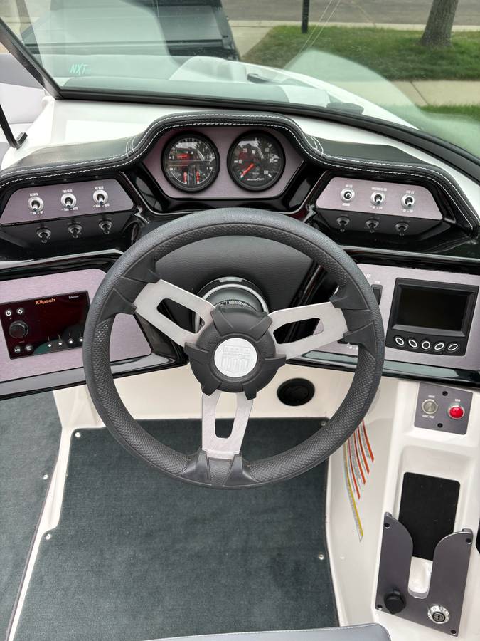 2021 MasterCraft, dovoz USA — foto 11 z 12