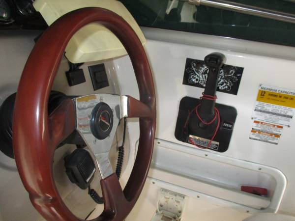 1999 Chaparral, dovoz USA — foto 5 z 12