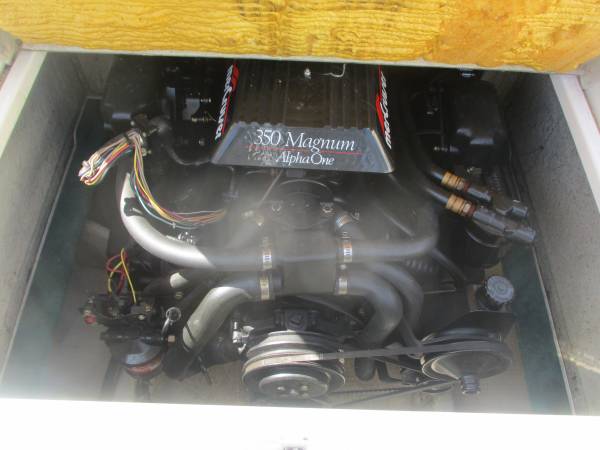 1992 Wellcraft, dovoz USA — foto 12 z 12