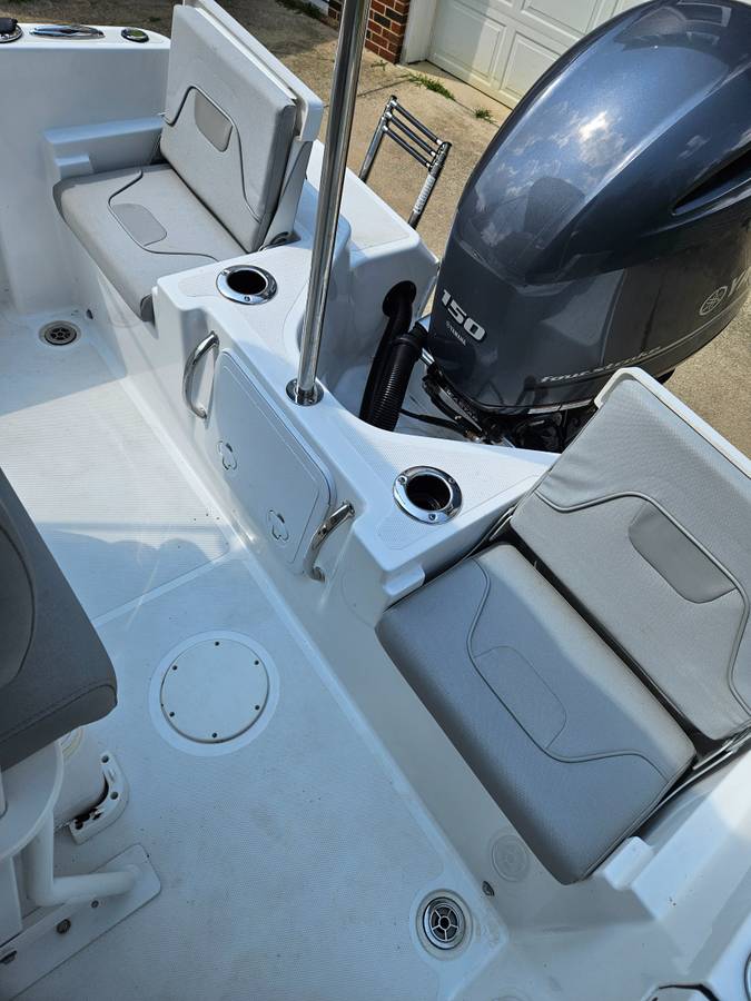 2021 Wellcraft, dovoz USA — foto 12 z 12