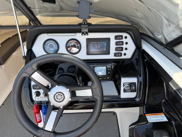 2020 Yamaha, dovoz USA — foto 10 z 12