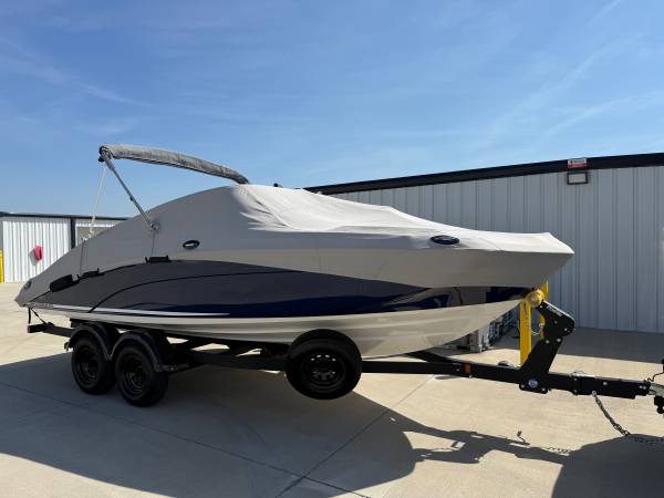 2020 Yamaha, dovoz USA — foto 2 z 12