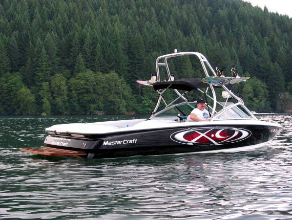 2001 MasterCraft, dovoz USA — foto 1 z 12 2001 MasterCraft, dovoz USA — foto 1 z 12