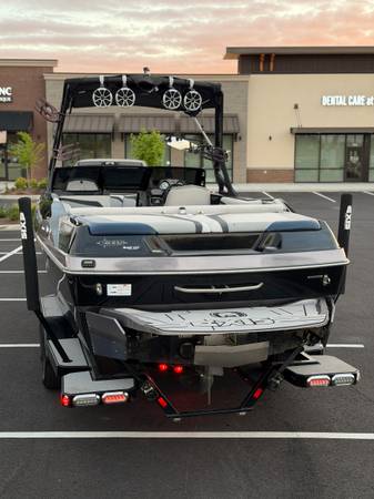 2017 Axis, dovoz USA — foto 12 z 12