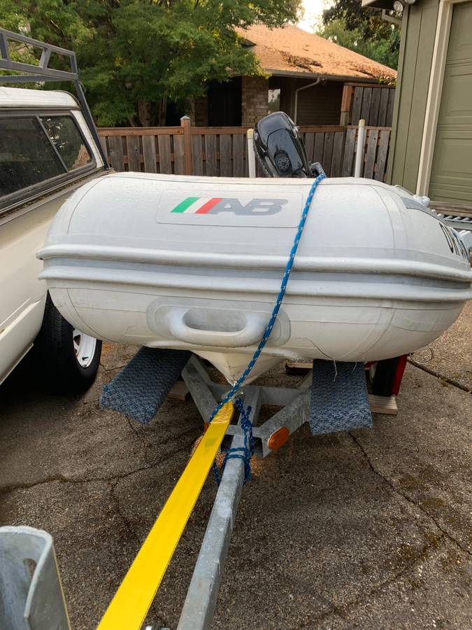 AB 8 VS Inflatable RIB, dovoz USA — foto 7 z 7