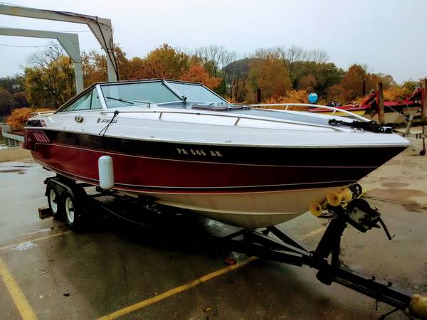 1986 Wellcraft, dovoz USA — foto 11 z 12