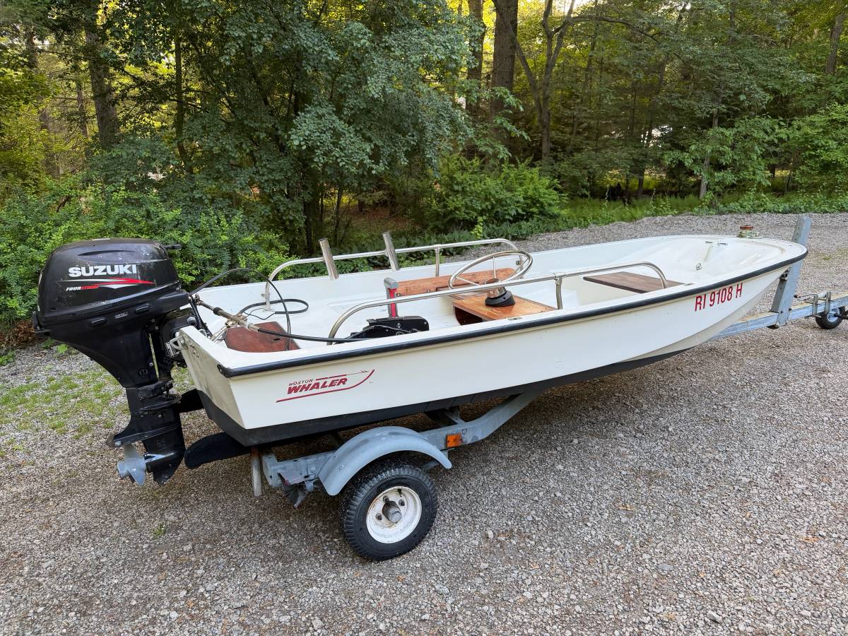 1981 Boston Whaler, dovoz USA — foto 2 z 12
