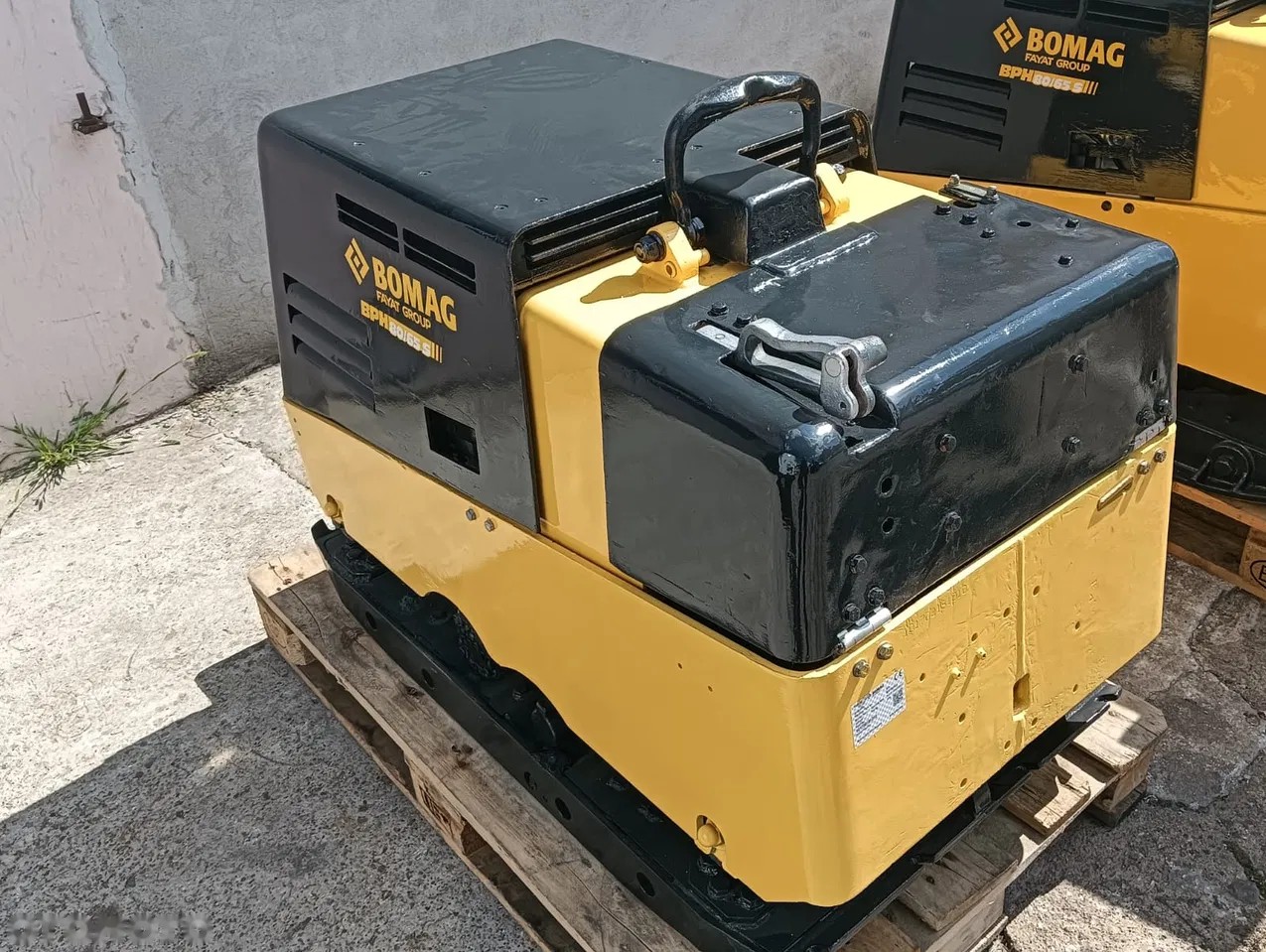 2019 Bomag BPH, 382 mth, dovoz Skladom v EÚ — foto 1 z 4 2019 Bomag BPH, 382 mth, dovoz Skladom v EÚ — foto 1 z 4