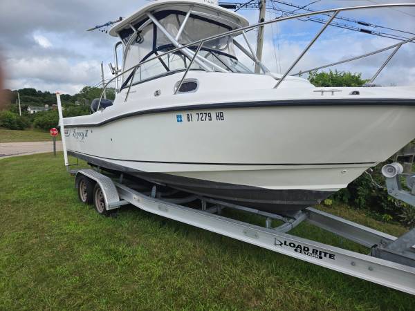 Boston Whaler, dovoz USA — foto 1 | AMECAR Boston Whaler, dovoz USA — foto 1