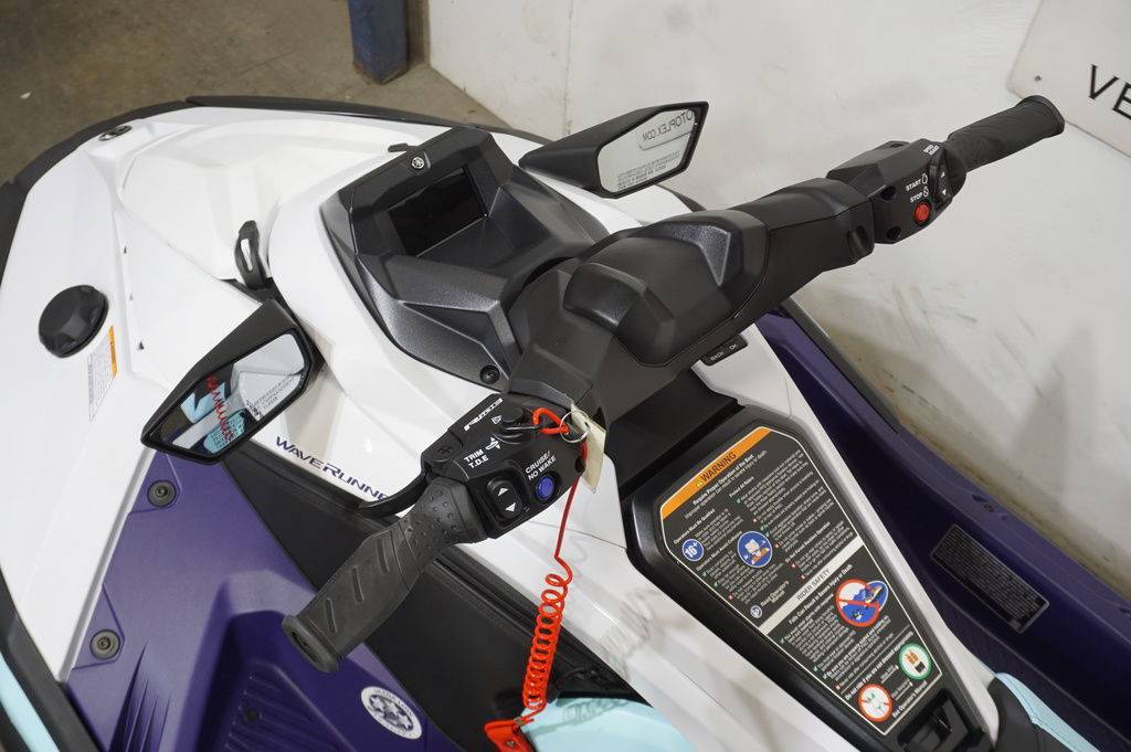 2025 Yamaha, dovoz USA — foto 6 z 8