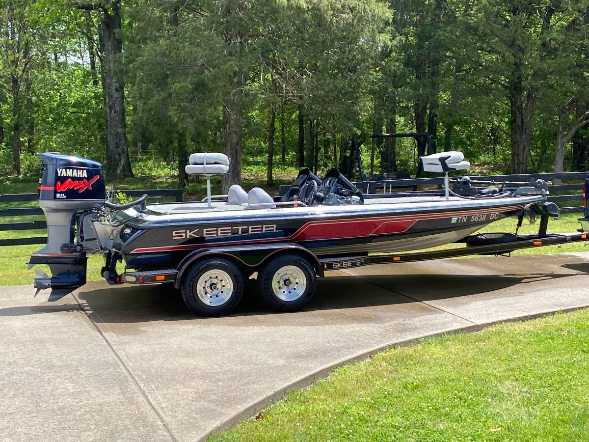 2000 Skeeter, dovoz USA — foto 1 z 9 2000 Skeeter, dovoz USA — foto 1 z 9