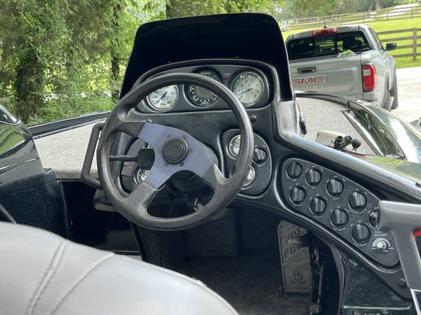 2000 Skeeter, dovoz USA — foto 9 z 9