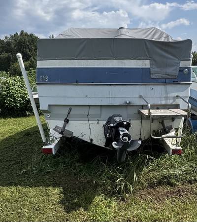 1989 Bayliner, dovoz USA — foto 4 z 5