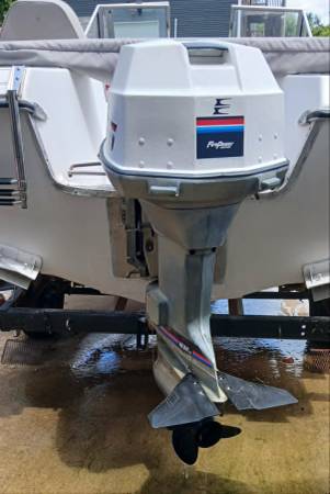 Grady-White, biela, dovoz USA — foto 3 z 12