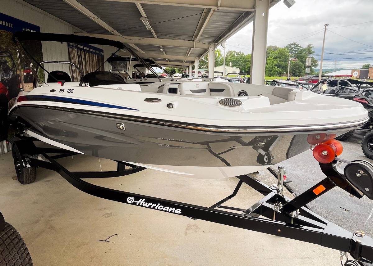 2024 Hurricane, dovoz USA — foto 7 z 7