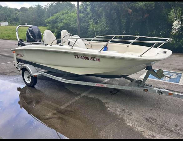 2012 Boston Whaler, dovoz USA — foto 7 z 7