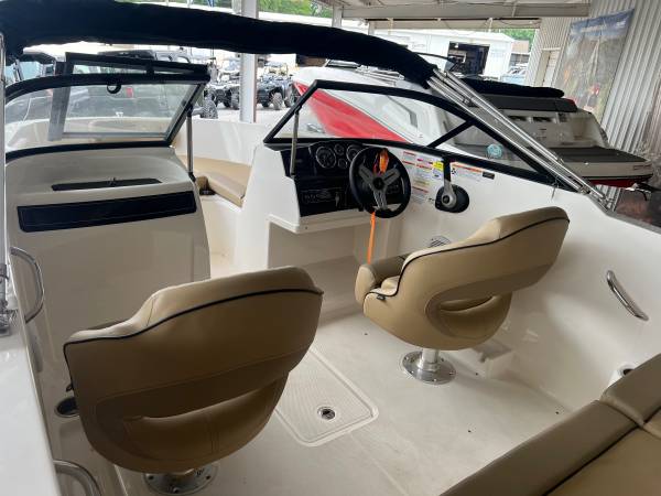 Bayliner, dovoz USA — foto 4 z 6