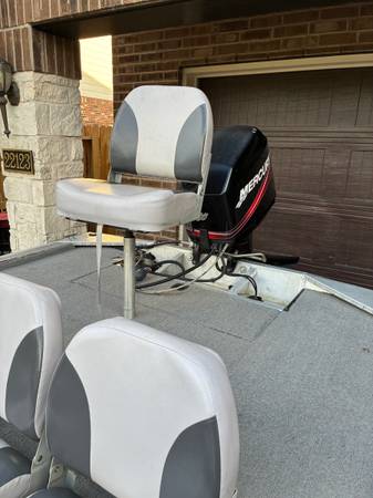 2007 Tracker, dovoz USA — foto 4 z 10