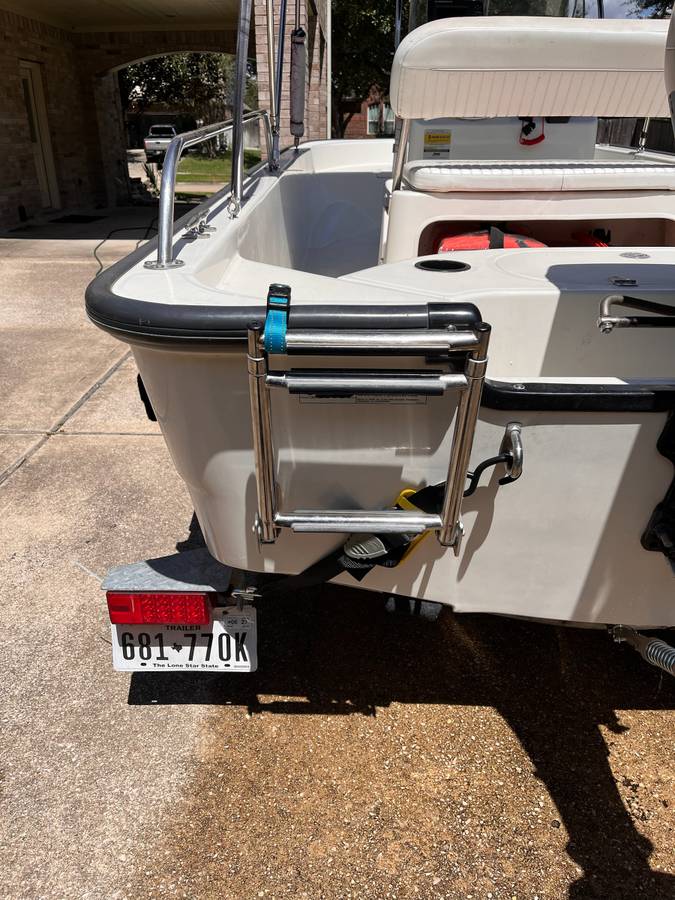 2006 Boston Whaler, dovoz USA — foto 3 z 7