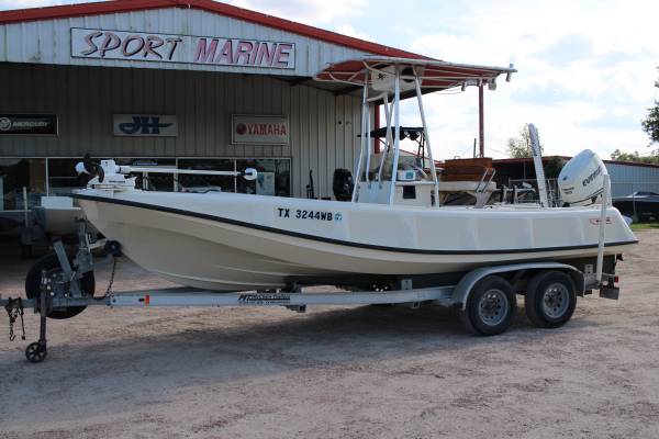 2011 Boston Whaler, dovoz USA — foto 1