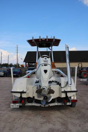 2011 Boston Whaler, dovoz USA — foto 3 z 7
