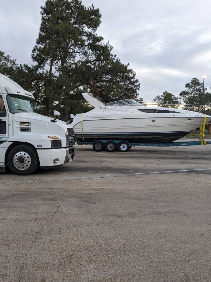2003 Bayliner, dovoz USA — foto 1