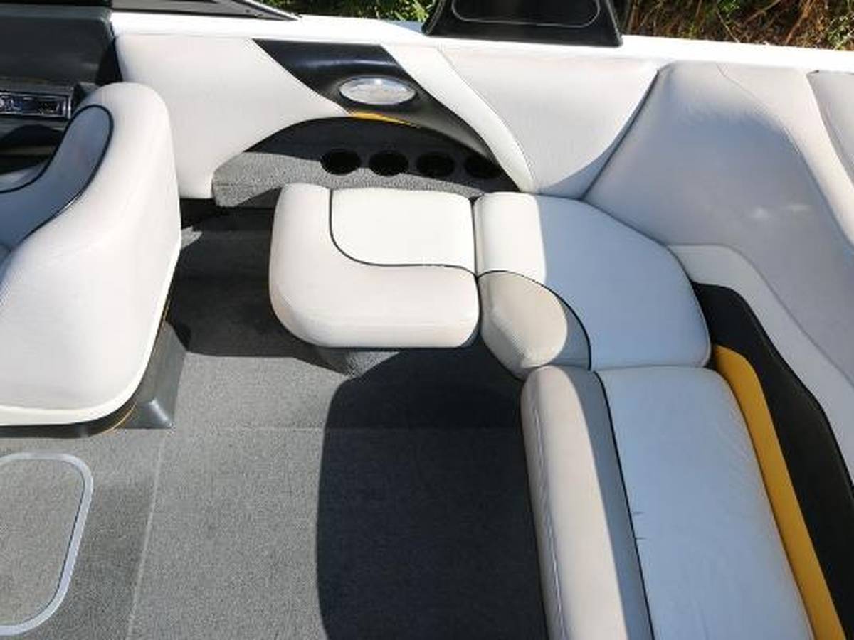 Malibu, dovoz USA — foto 2 z 5